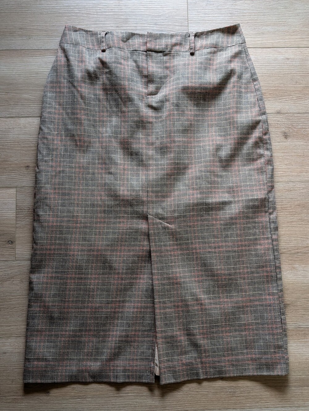 First Issue by Liz Claiborne Classic Plaid Pencil Skirt in Brown and Tan